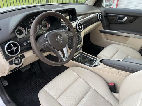 Used 2015 Mercedes-Benz GLK 250 BlueTEC 4MATIC image 10