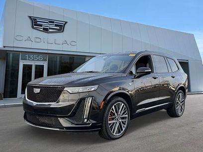 Used 2025 Cadillac XT6 Sport w/ Technology Package