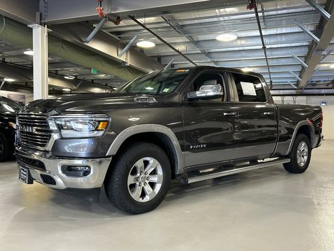 Used 2019 RAM 1500 Laramie AWD/4WD image 3