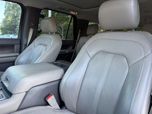 Used 2020 Ford Expedition Limited w/ Equipment Group 302A RWD image 8