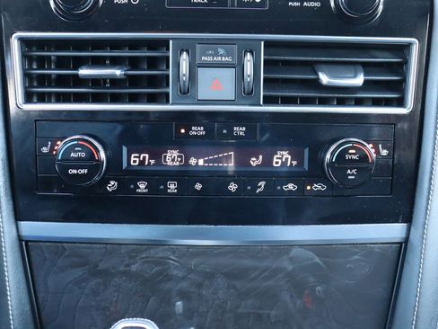 Used 2022 INFINITI QX80 Luxe w/ All-Season Package image 30