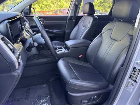 Used 2021 Kia Sorento EX w/ EX AWD X-Line Package image 5