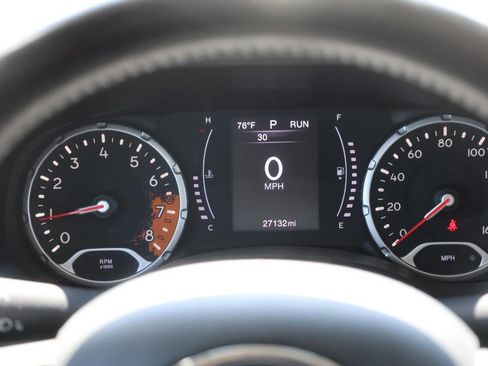 Used 2017 Jeep Renegade Latitude image 19