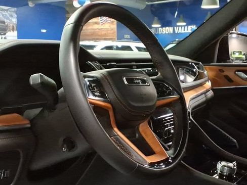 Used 2024 Jeep Grand Cherokee Summit AWD/4WD image 20