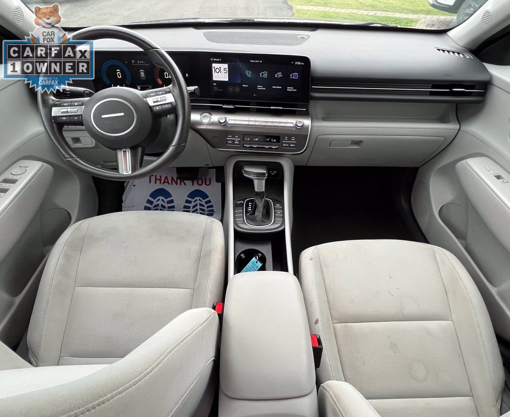Used 2024 Hyundai Kona SEL FWD image 2