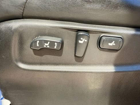 Used 2015 INFINITI QX80 4WD w/ Deluxe Technology Package image 19