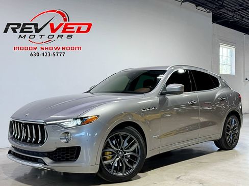 Used 2018 Maserati Levante GranLusso AWD/4WD image 1
