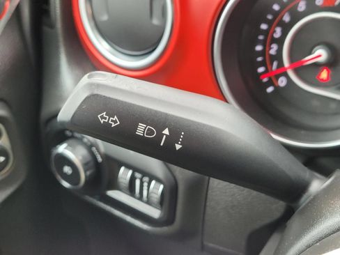 Used 2022 Jeep Wrangler Rubicon w/ LED Lighting Group AWD/4WD image 29