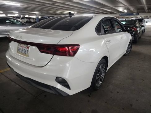 Certified 2024 Kia Forte LXS w/ LXS Technology Package FWD image 3