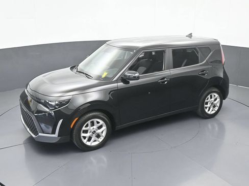 Used 2023 Kia Soul S FWD image 44