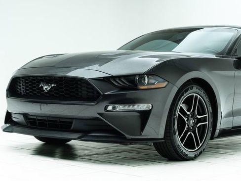 Used 2020 Ford Mustang Premium image 10