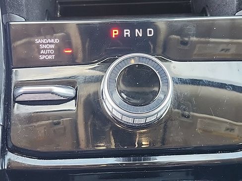 Certified 2022 Jeep Grand Cherokee L Limited AWD/4WD image 7