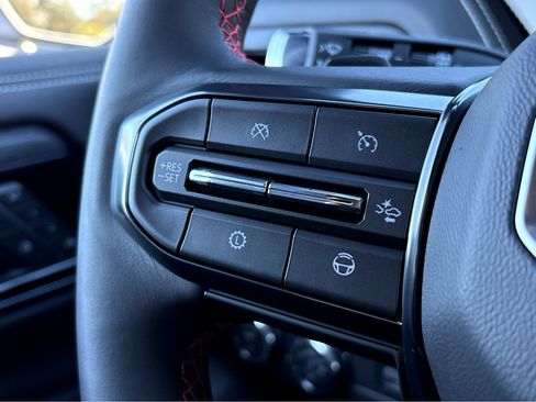 New 2025 GMC Yukon AT4 Ultimate image 16