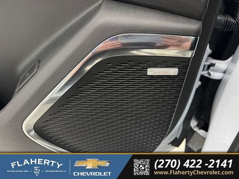 Used 2026 Chevrolet Traverse RS w/ LPO, Floor Liner Package AWD/4WD image 24