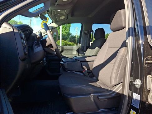 Used 2025 Chevrolet Silverado 2500 Custom AWD/4WD image 13