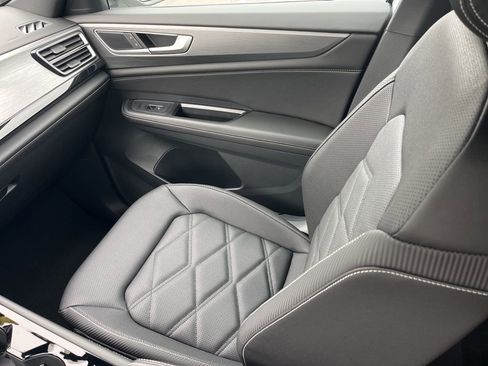 New 2026 Volkswagen Atlas Cross Sport SE image 26