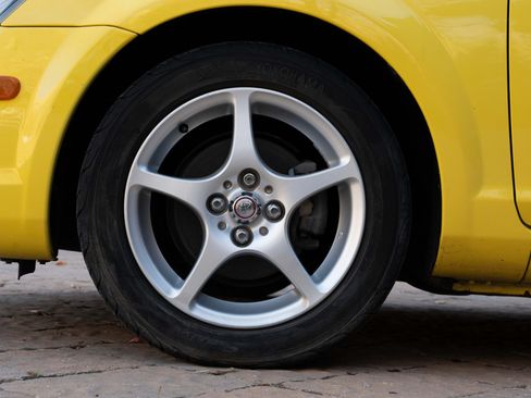 Used 2001 Toyota MR2 RWD image 14