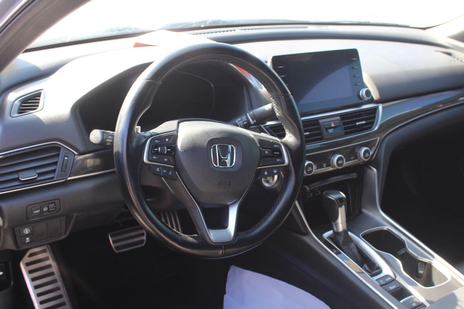 Used 2021 Honda Accord Sport image 9