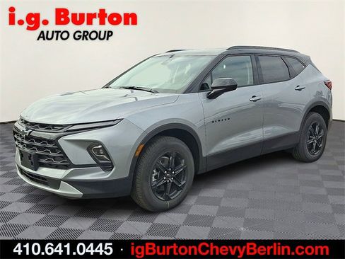 New 2026 Chevrolet Blazer LT w/ Convenience Package image 2