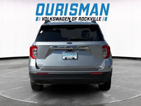 Used 2023 Ford Explorer XLT image 5