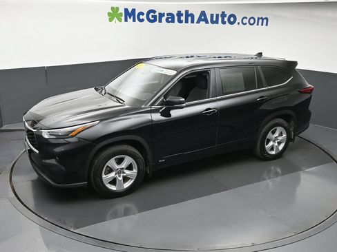 Used 2023 Toyota Highlander LE AWD/4WD image 24