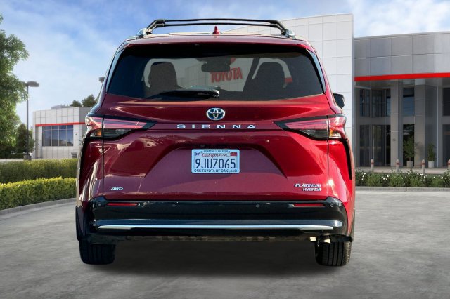 Certified 2023 Toyota Sienna Platinum AWD/4WD image 6