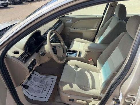 Used 2005 Mercury Montego Luxury image 10
