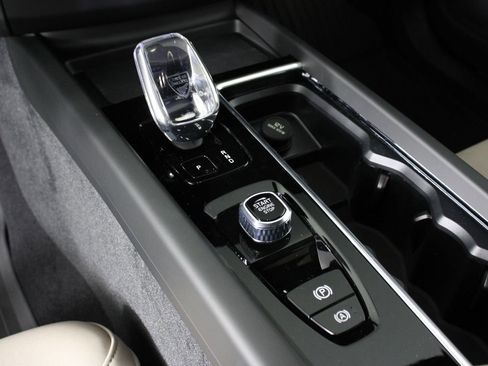 New 2026 Volvo XC60 T8 Plus w/ Protection Package Premier image 7