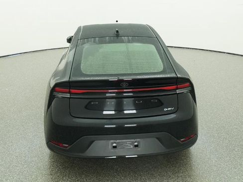 New 2026 Toyota Prius LE image 7