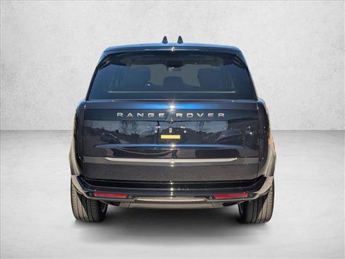 New 2026 Land Rover Range Rover Long Wheelbase SE AWD/4WD image 7