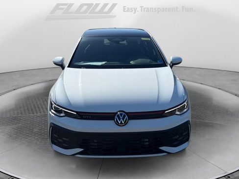 New 2026 Volkswagen Golf SE image 2