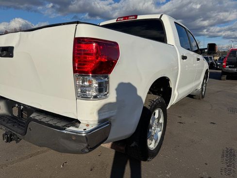 Used 2012 Toyota Tundra 4x4 CrewMax image 12