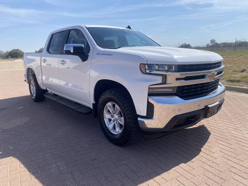 Used 2021 Chevrolet Silverado 1500 LT w/ Safety Package AWD/4WD image 3