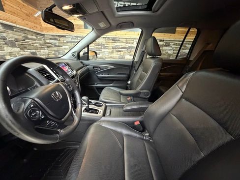 Used 2019 Honda Ridgeline RTL-T image 11