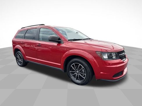 Used 2018 Dodge Journey SE w/ Blacktop Package image 3