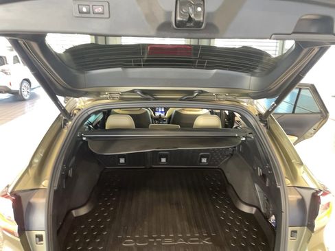 Used 2022 Subaru Outback Limited XT image 23