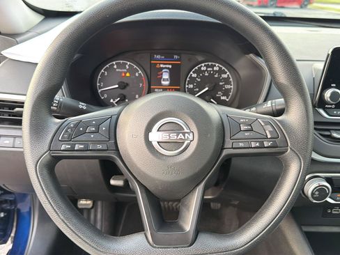 Used 2024 Nissan Altima 2.5 S FWD image 20