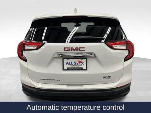 Used 2024 GMC Terrain SLE image 9