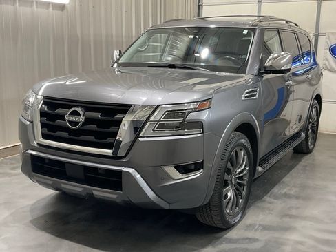 Used 2023 Nissan Armada Platinum w/ Captain's Chairs Package AWD/4WD image 4