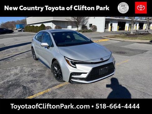 Used 2023 Toyota Corolla SE w/ SE Premium Package image 1