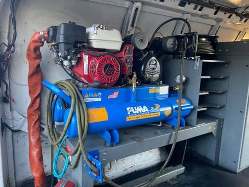 Used 2017 Chevrolet Express 3500 LS image 16