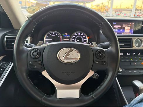 Used 2015 Lexus IS 250 image 17