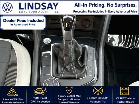 Used 2025 Volkswagen Taos SE w/ Panoramic Sunroof Package AWD/4WD image 18