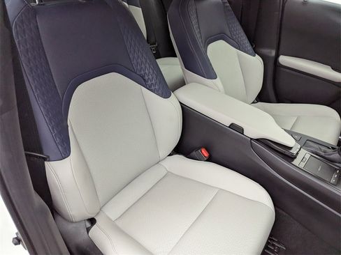 Used 2021 Lexus UX 200 w/ Premium Package image 23