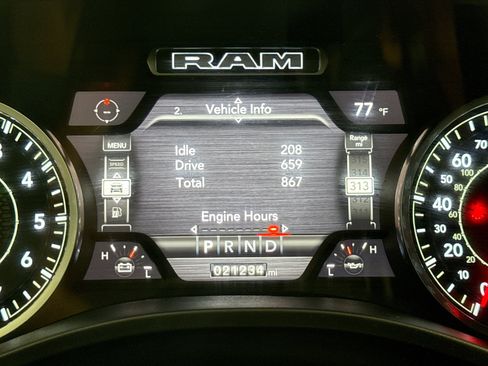 Used 2023 RAM 1500 Laramie AWD/4WD image 13