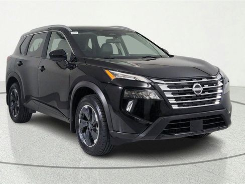 Used 2024 Nissan Rogue SV w/ SV Premium Package FWD image 1