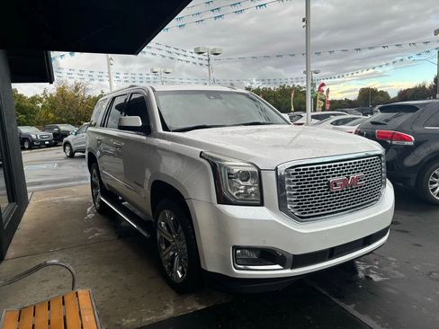 Used 2017 GMC Yukon Denali w/ Open Road Package image 2
