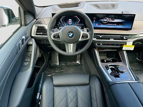 New 2026 BMW X6 xDrive40i image 17