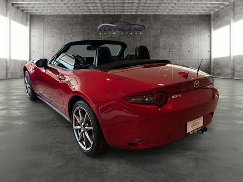 Used 2022 MAZDA MX-5 Miata Grand Touring RWD image 5