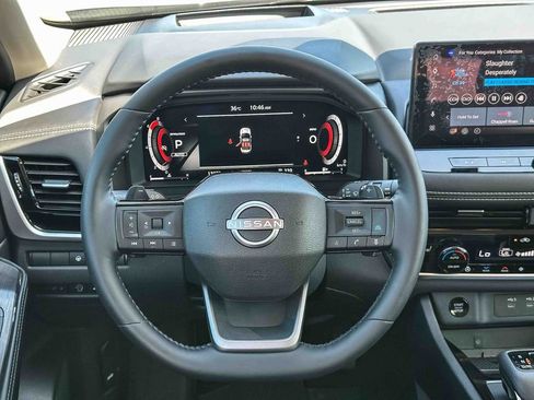 Used 2025 Nissan Rogue SL w/ SL Premium Package AWD/4WD image 27